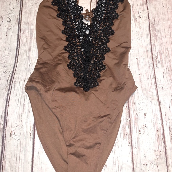 Blue Life mirage halter one piece lace lined deep plunging neck M nwt - Picture 2 of 4